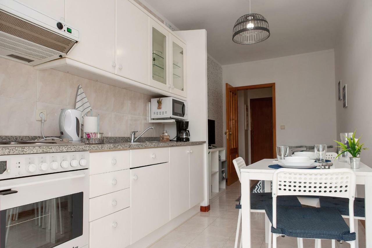 Sunny View To The Tower Apartment Porto Bagian luar foto