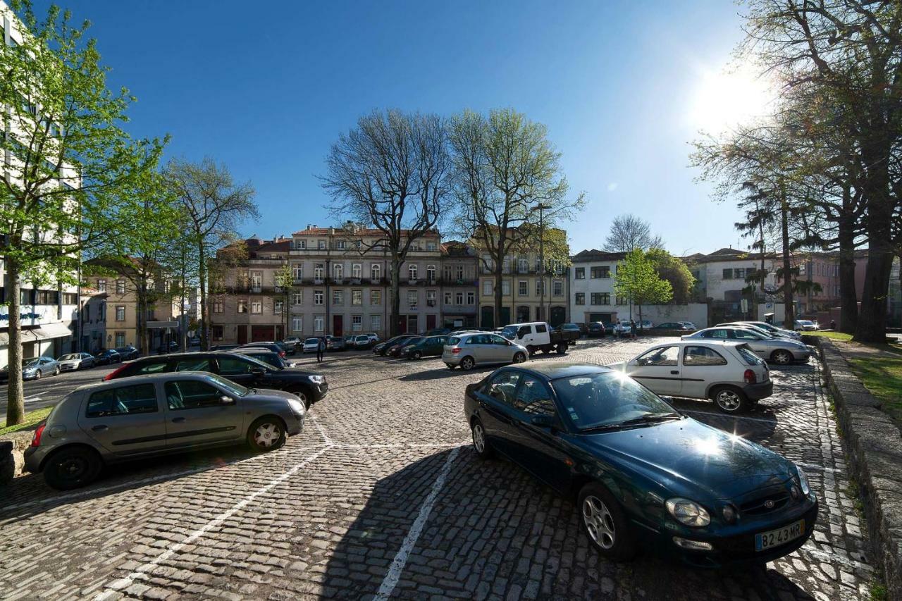 Sunny View To The Tower Apartment Porto Bagian luar foto