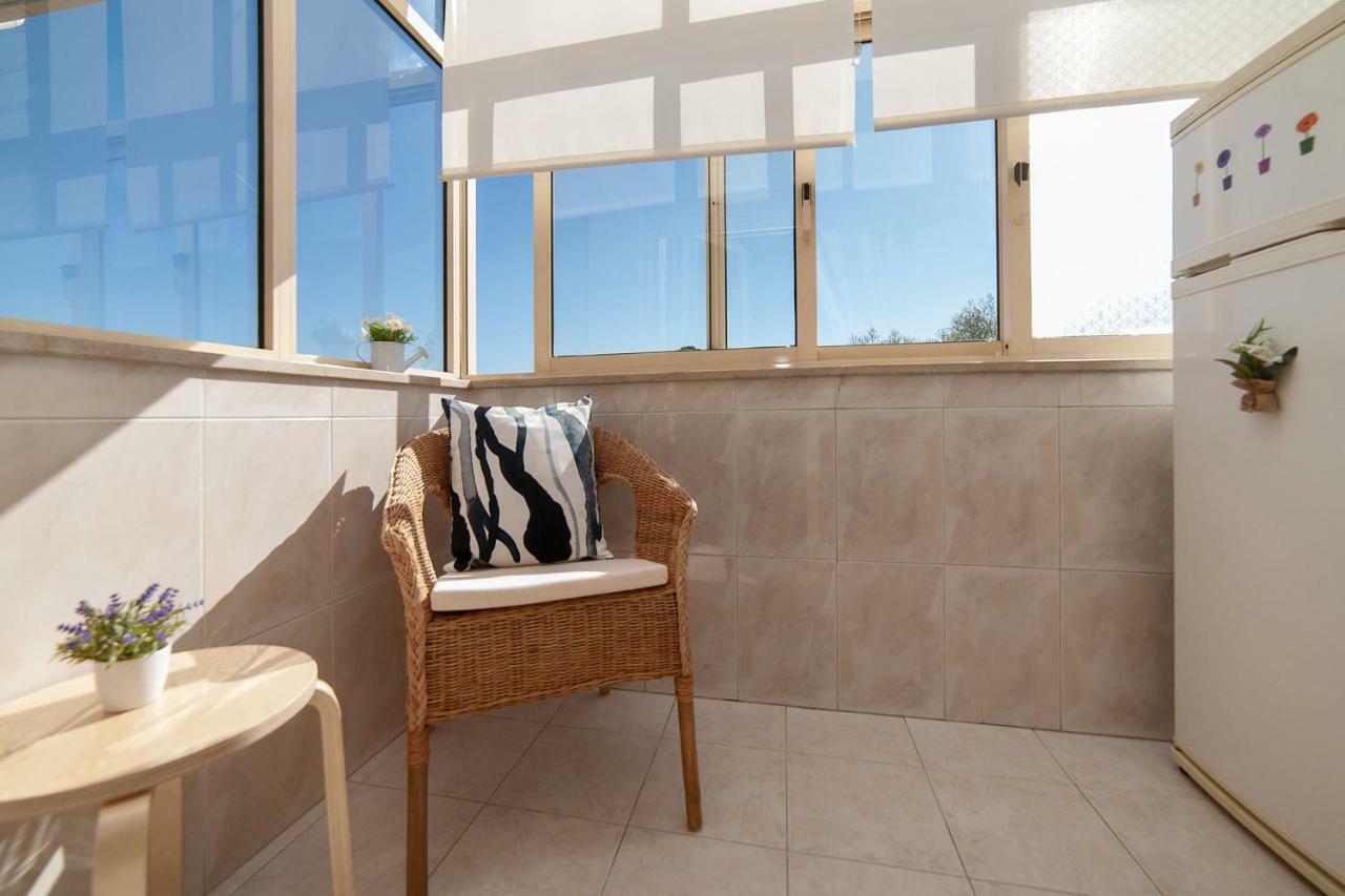 Sunny View To The Tower Apartment Porto Bagian luar foto